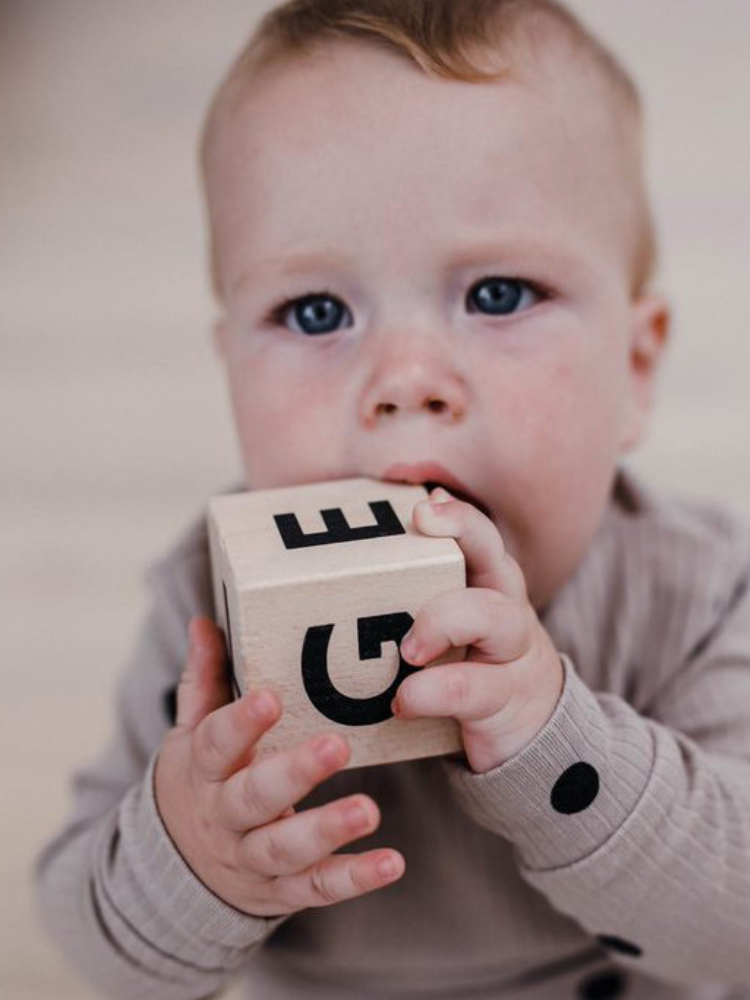 Alphabet blocks - black