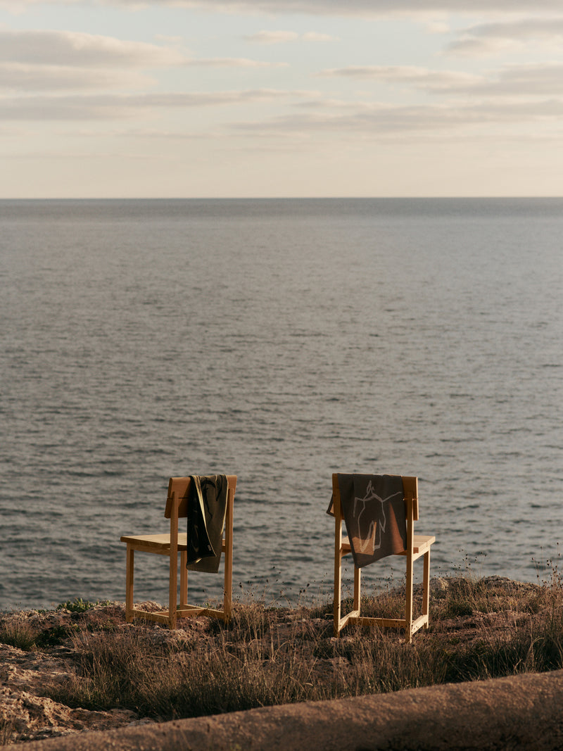 Vuelo Tea Towel - Sugar Kelp/Off-white